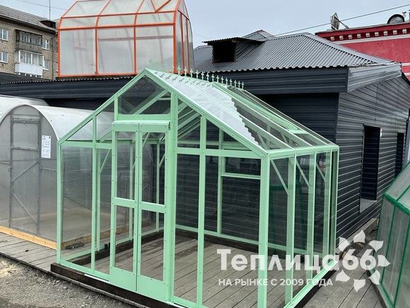 Теплица Рада Гарденикс 3 С под стекло, ширина 3 м